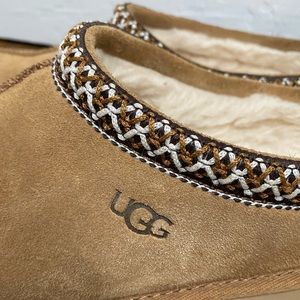 Ugg Tasman slippers. Women’s size 6. Chestnut brown.
